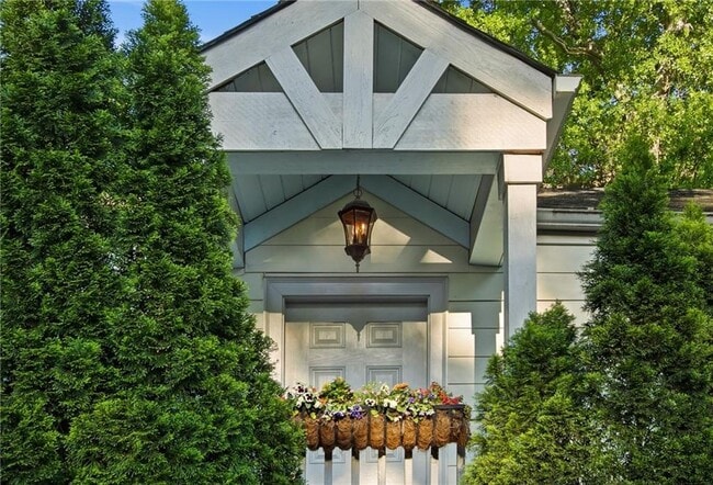 Building Photo - 1189 Atlantic Dr NW