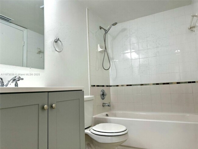 Building Photo - 15770 SW 106th Terrace