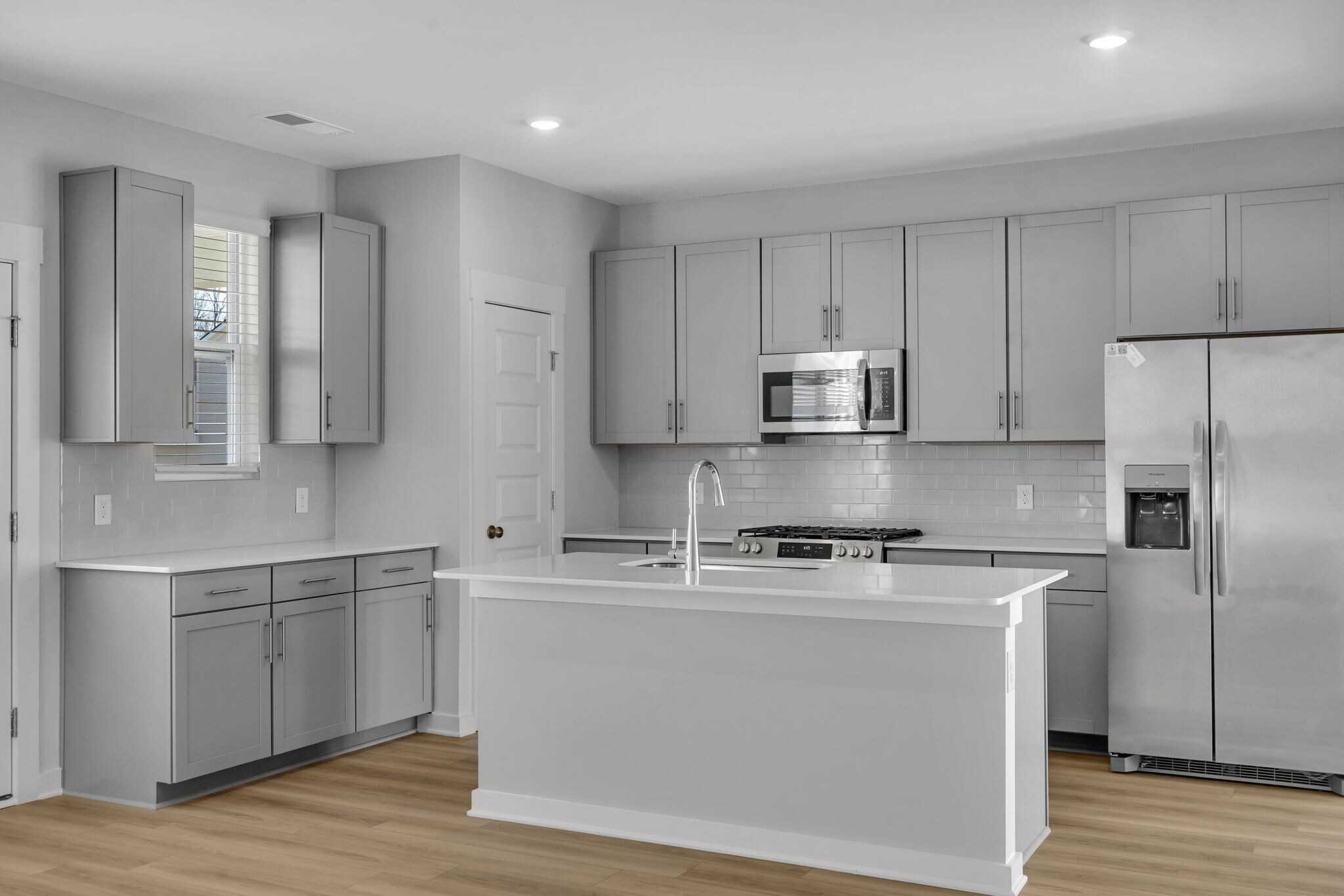 Building Photo - 361 Euclid Dr