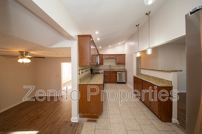 Building Photo - 4821 Vick St