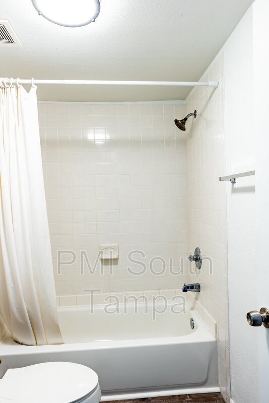 Building Photo - 3402 W Van Buren Dr