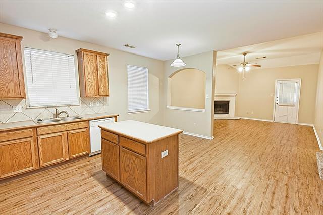 Building Photo - 4009 Hidden Meadow Ct