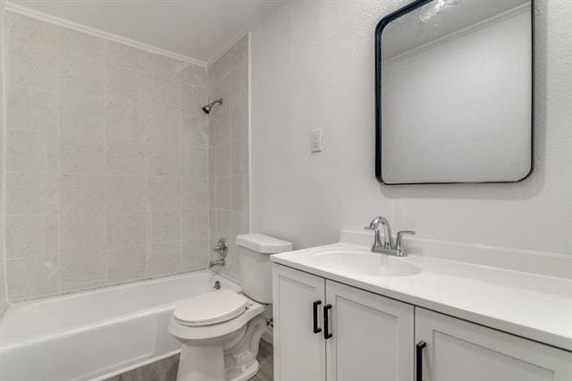 Building Photo - 4110 Skyline Dr