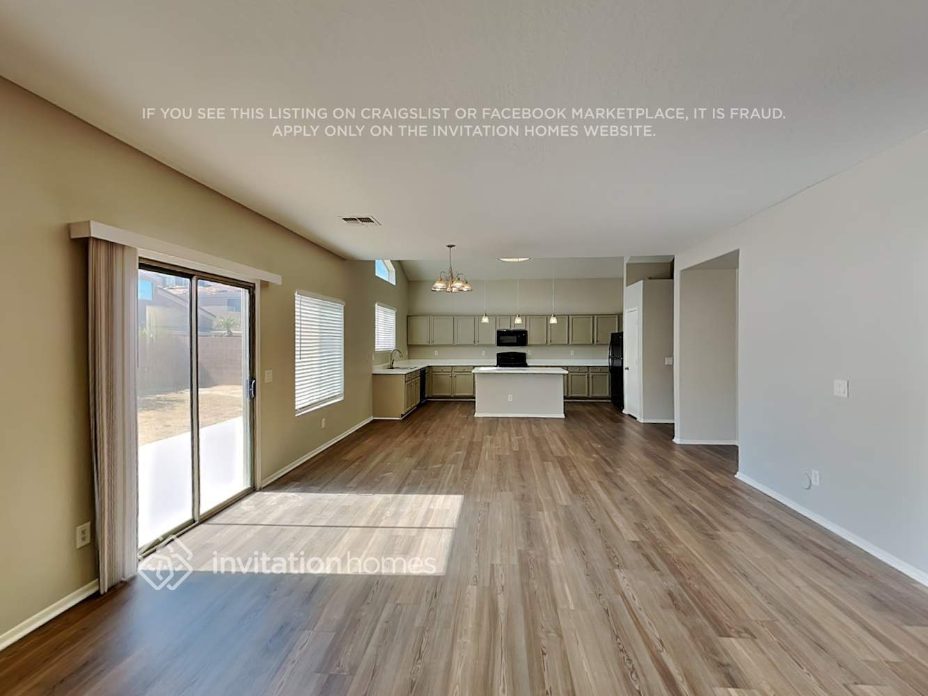 Building Photo - 12813 W Mauna Loa Ln