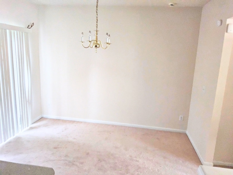 Building Photo - 5128 Brooke Lauren Ln