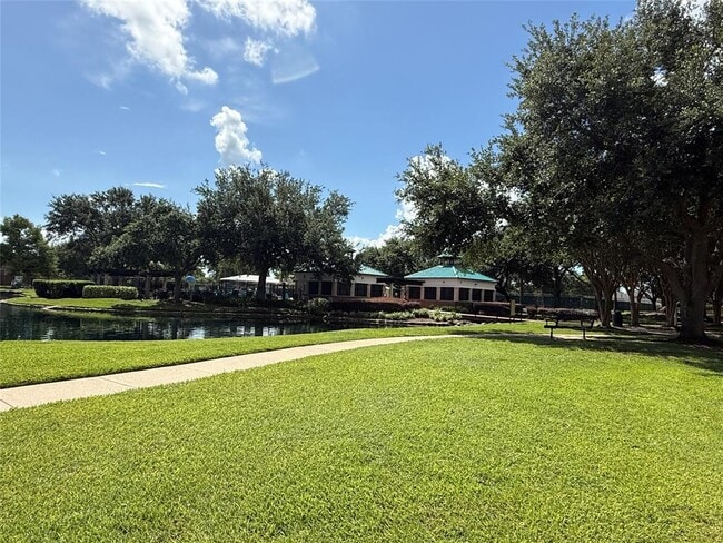 Building Photo - 2110 Winding Springs Dr