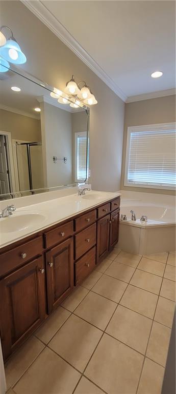 Building Photo - 6131 Venetian Way N