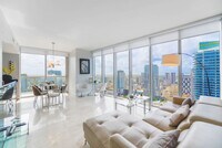 Building Photo - 485 Brickell Ave