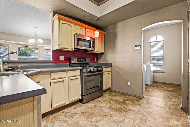 Building Photo - 14069 Lago Seco Dr