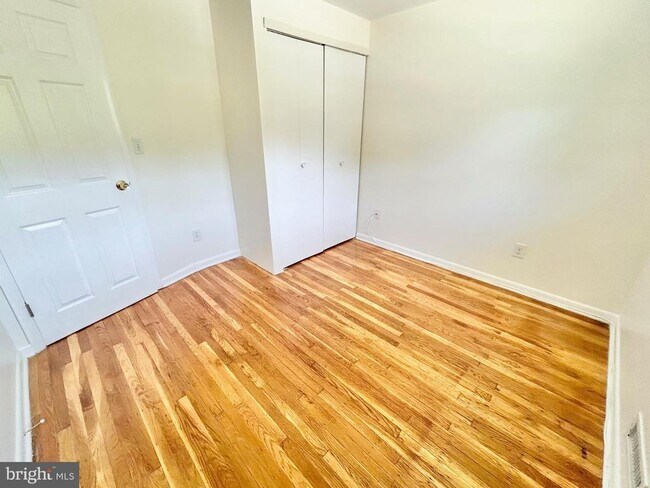 Building Photo - 986 Sherbrook Cir