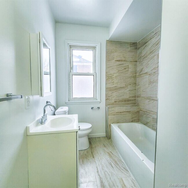 Building Photo - 2891 W Grand St