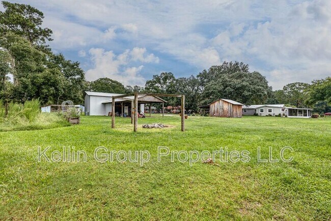 Building Photo - 2220 Mini Ranch Rd