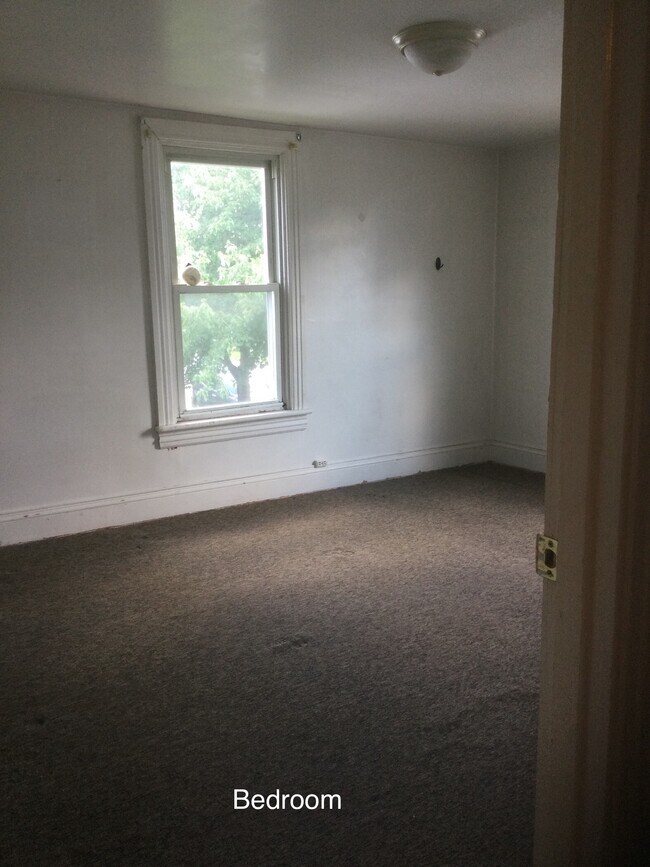 Building Photo - 415 Jordan Ave