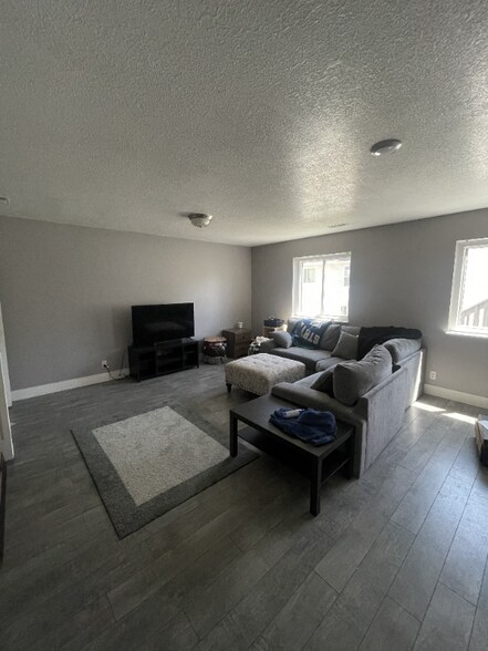 Building Photo - 249 Sunstone Cir