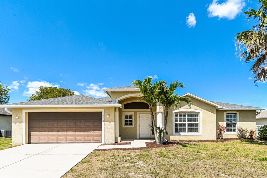 Primary Photo - 2310 SW 4th Ct