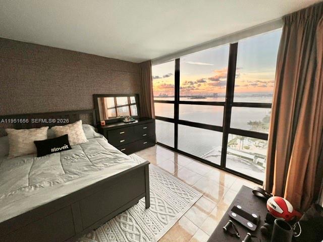 Building Photo - 600 NE 36th St