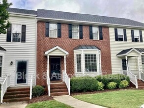 Building Photo - 803 Knightsborough Way