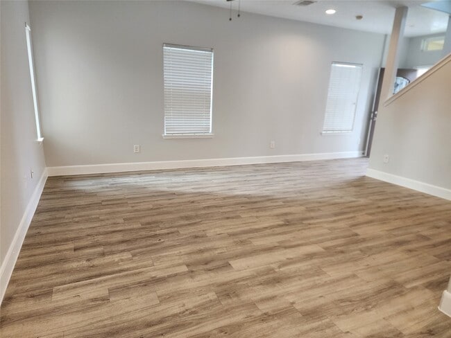 Building Photo - 11418 Carla St