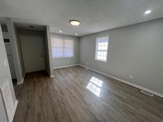 Building Photo - Charming 3 Bedroom, 1 Bath House for Rent ...