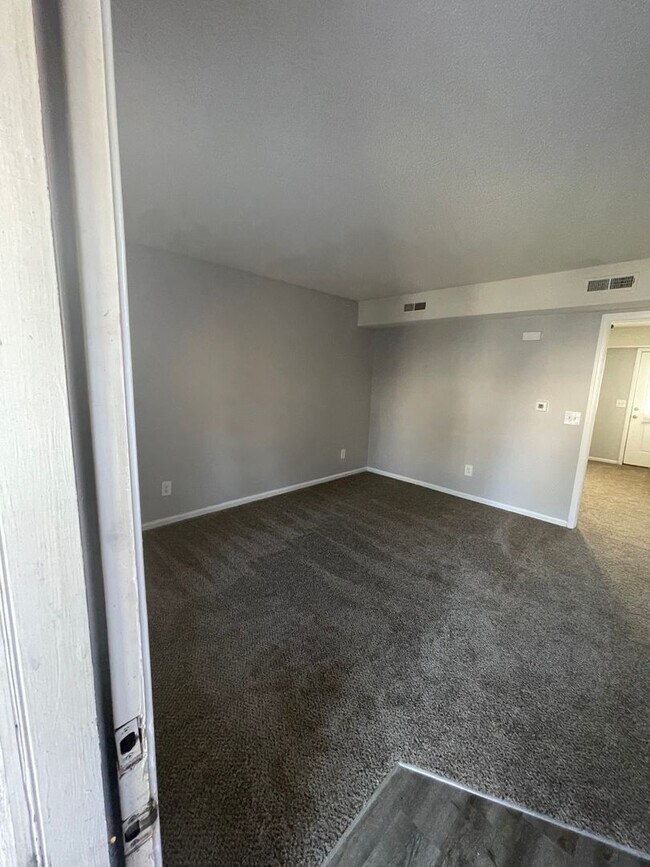 Interior Photo - Harbour Ridge