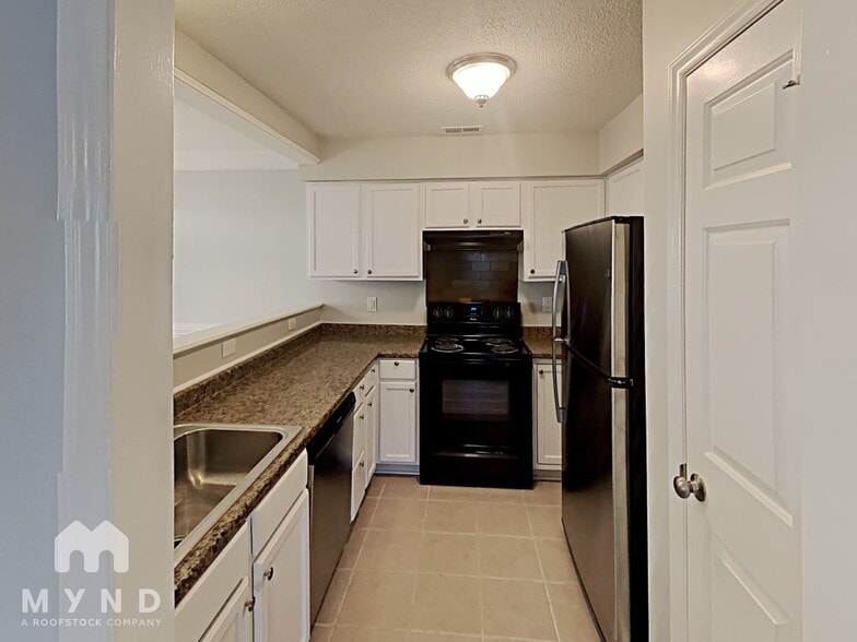 Building Photo - 6 Yorkfield Ct