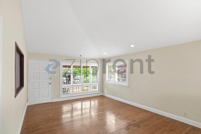 Building Photo - 2689 Limerick Rd