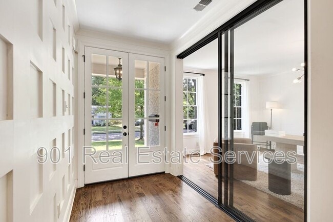 Building Photo - 299 Wilkinson Pl