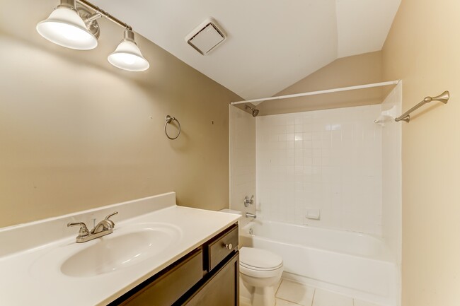 Building Photo - 501 Olmsted Park Pl