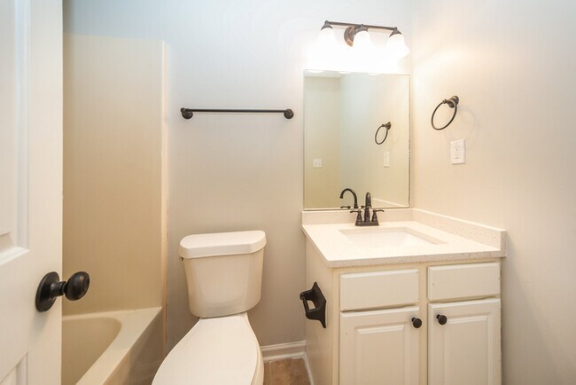 Building Photo - 1003 Coolidge Cove