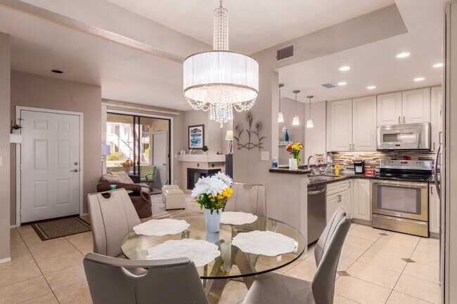 Building Photo - Two bedroom condo