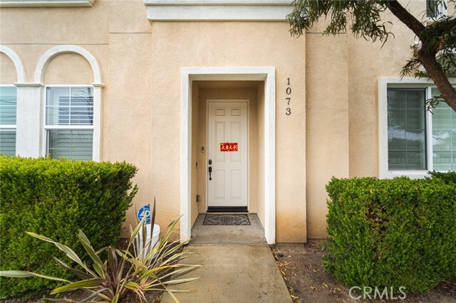 Building Photo - 1073 W 228th St