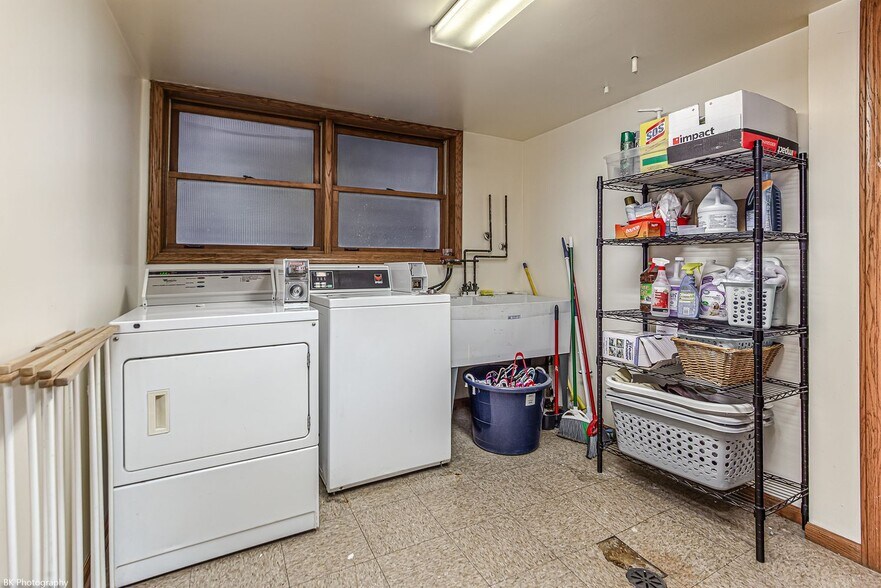 Building Photo - 11136 S Kedzie Ave