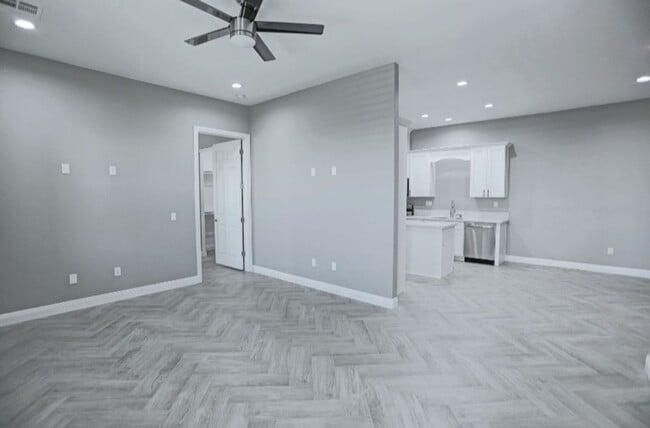 Building Photo - CALVADA VALLEY U3 - Galaxy Street