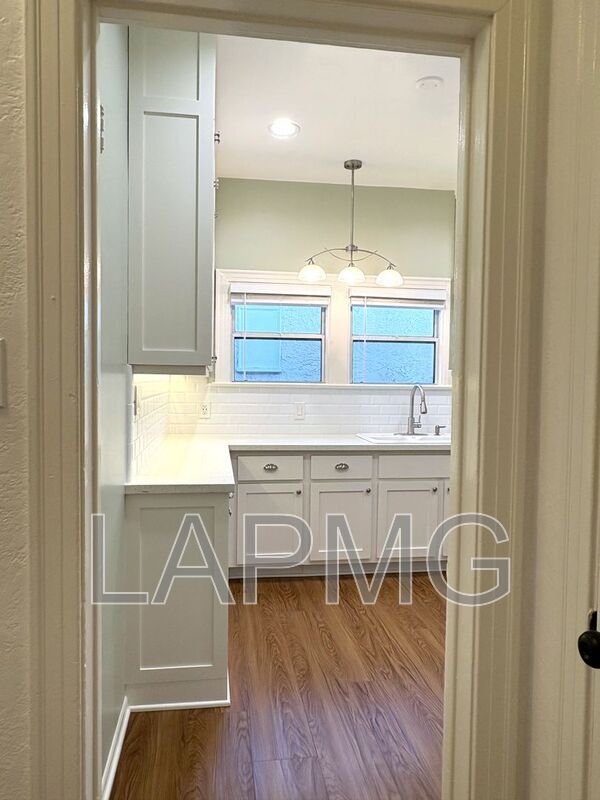 Building Photo - 2751 Pomeroy Ave