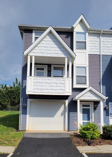 Building Photo - 1252 Frost Pl
