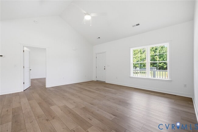 Building Photo - 21161 Baileys Ln