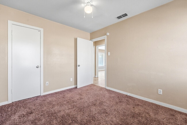 Building Photo - 3714 25th St