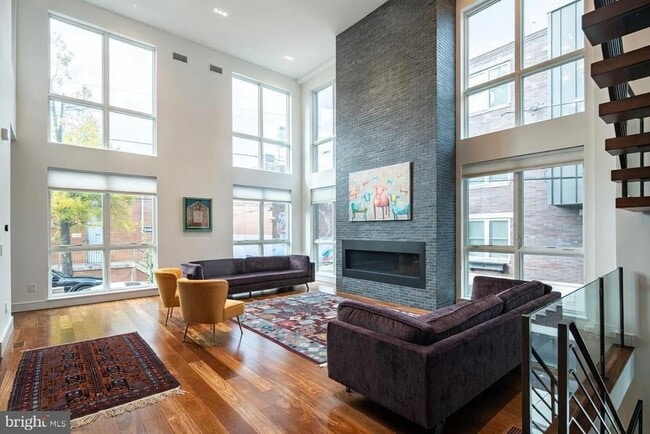 Building Photo - 815 S 20th St