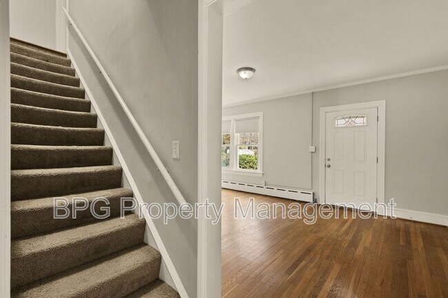 Building Photo - 1710 37th St NW