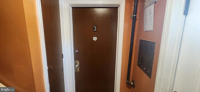 Building Photo - 2017 I St NE