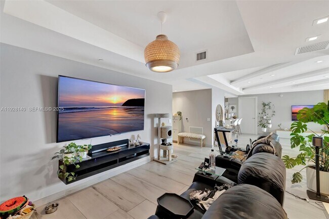 Building Photo - 17111 Biscayne Blvd