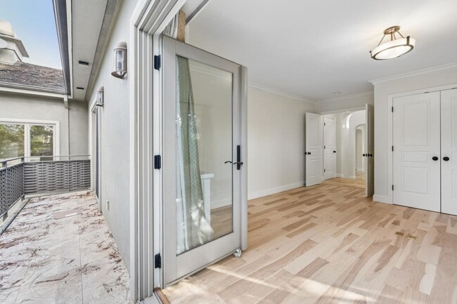 Building Photo - 7BR / 6BA Los Altos Home with Elevator, 3-Car Garage & EV Charging