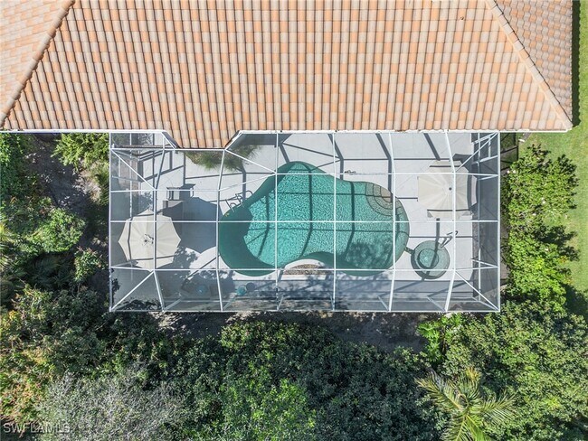 Building Photo - 258 Monterey Dr