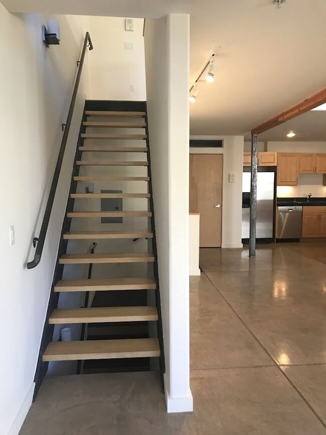 Building Photo - 1012 Marquez Pl