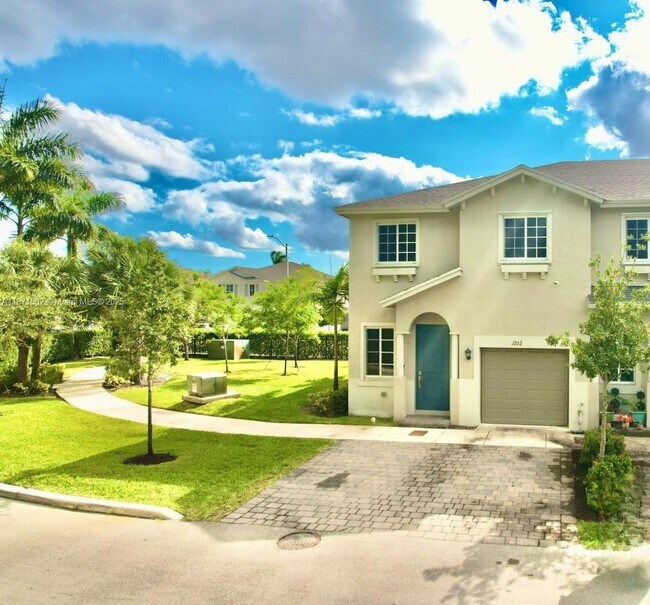 Primary Photo - 1202 NW 208th Terrace