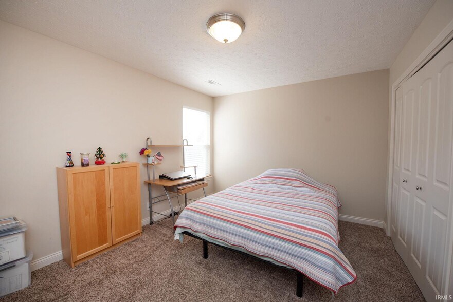 Building Photo - 1860 Sandpiper Dr