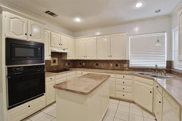 Building Photo - 4125 Peachwood Dr