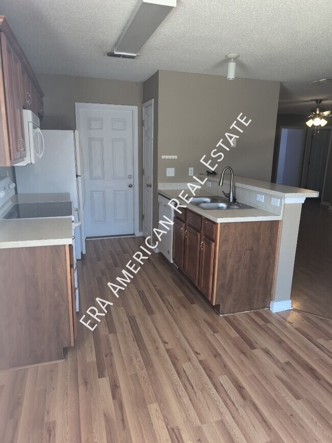 Building Photo - 295 Limestone Cir