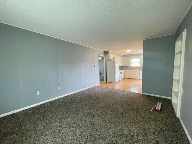 Building Photo - 5408 S Hutchinson Ct