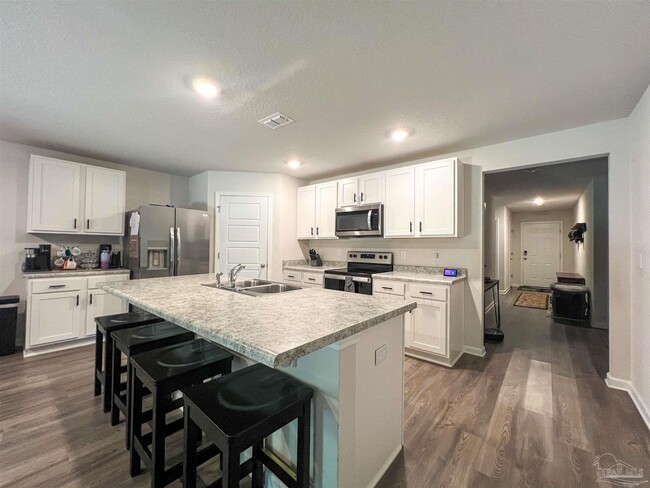 Building Photo - 1039 Lovebird Ct